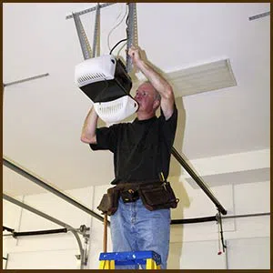 Express Garage Door Service Waukesha, WI 414-979-1825 - opener